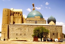 Ahmet Yesevi Türbesi Yan