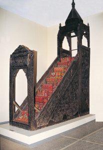 Siirt Ulucamiinin ahsap minberi Ankara Etnografya Muzesi