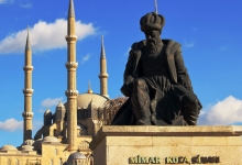 Mimar Koca Sinan Heykeli ve Selimiye Camii